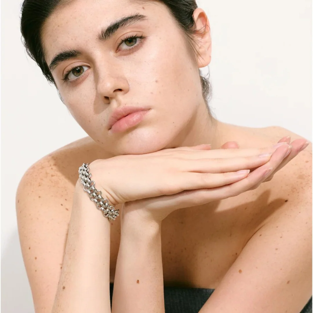 Luminous Link - 18k / Silver Chain Statement Bracelet - Image 4