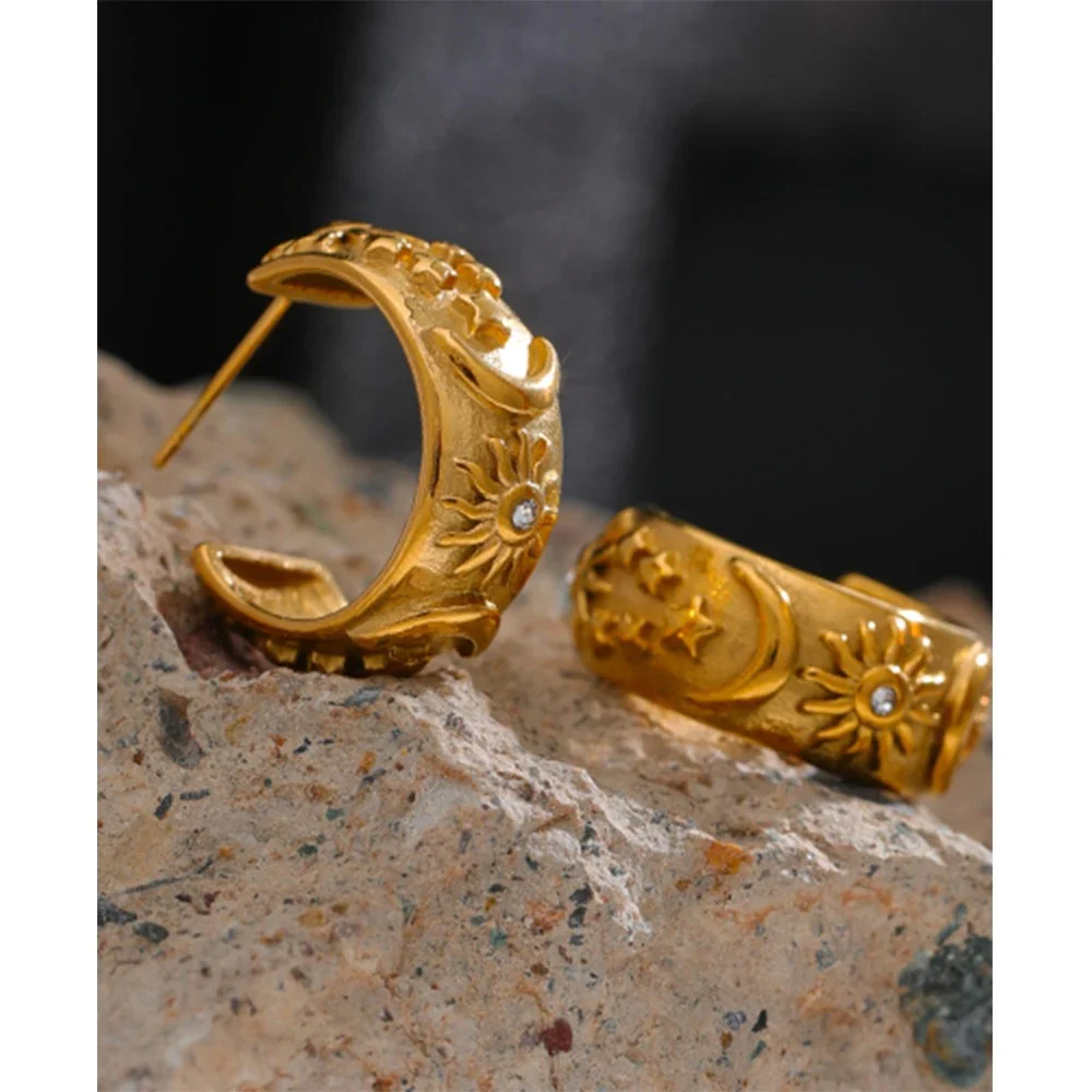 Celestial Eclipse: Sun and Moon Gold Hoop Earrings - Image 4