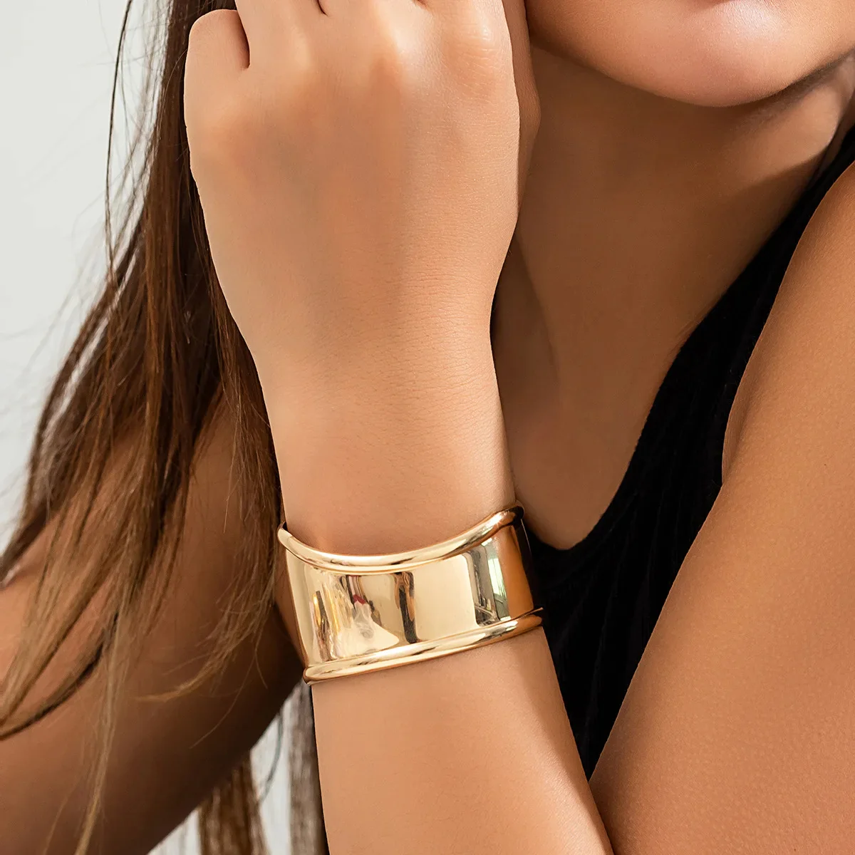 Eclipse - Wide Cuff Bracelet Gold SIlver - Image 3