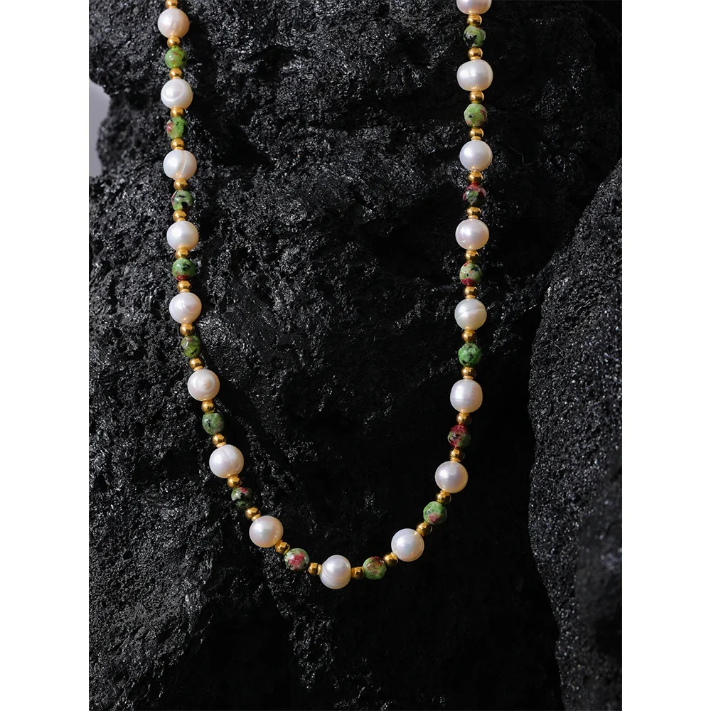 Extra Abundance - Green Jasper and Pearls Necklace - Image 5