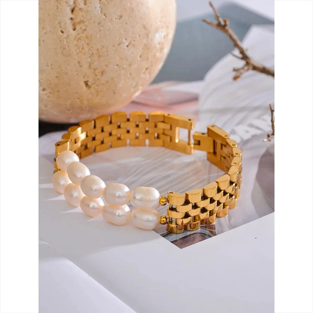 Glorious Prospective - 18K Bracelet with Pearls - Image 5