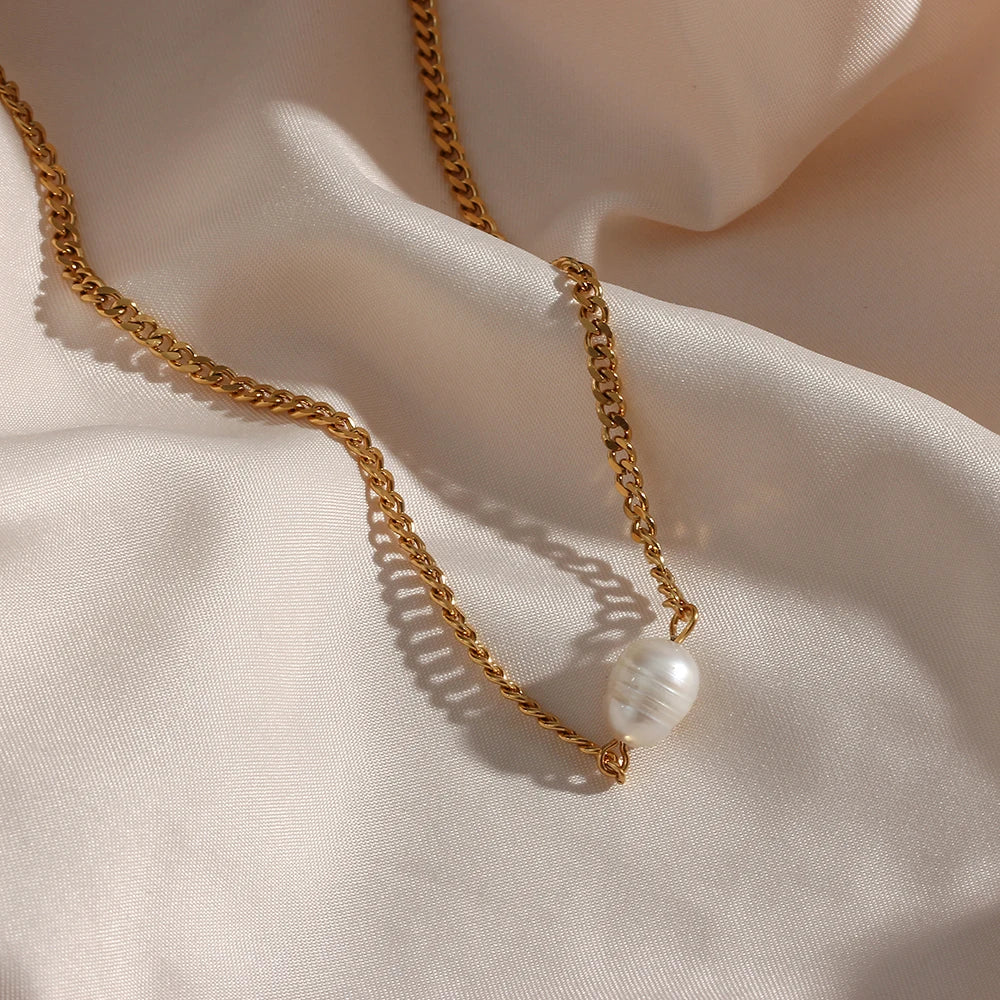 Patience - 18k Necklace Choker with Pearl - Image 2