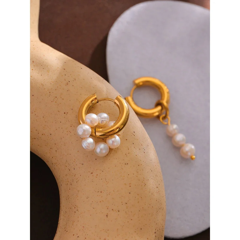 Pearl Cascade: Asymmetric Hoop Dangle Gold Earrings - Image 4