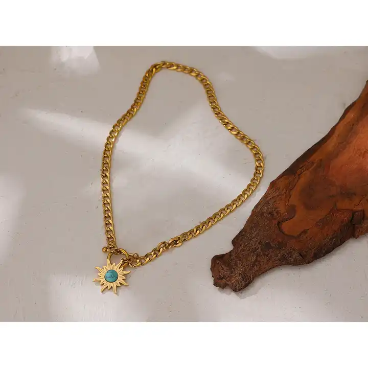 Serene Courage - 18k Sun Necklace with Turquoise - Image 5