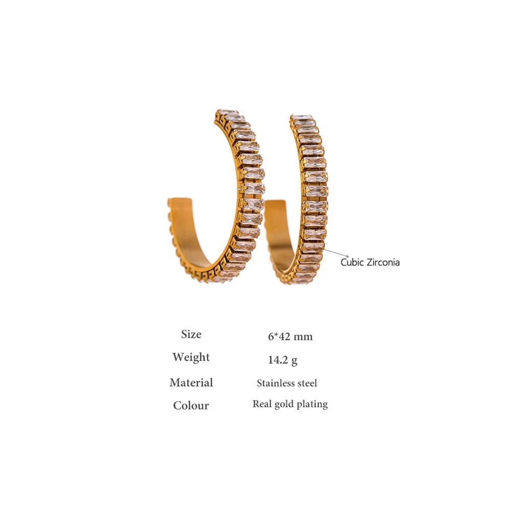 Stellar Sparklers: Cubic CZ Gold Stud Round Earrings - Image 4