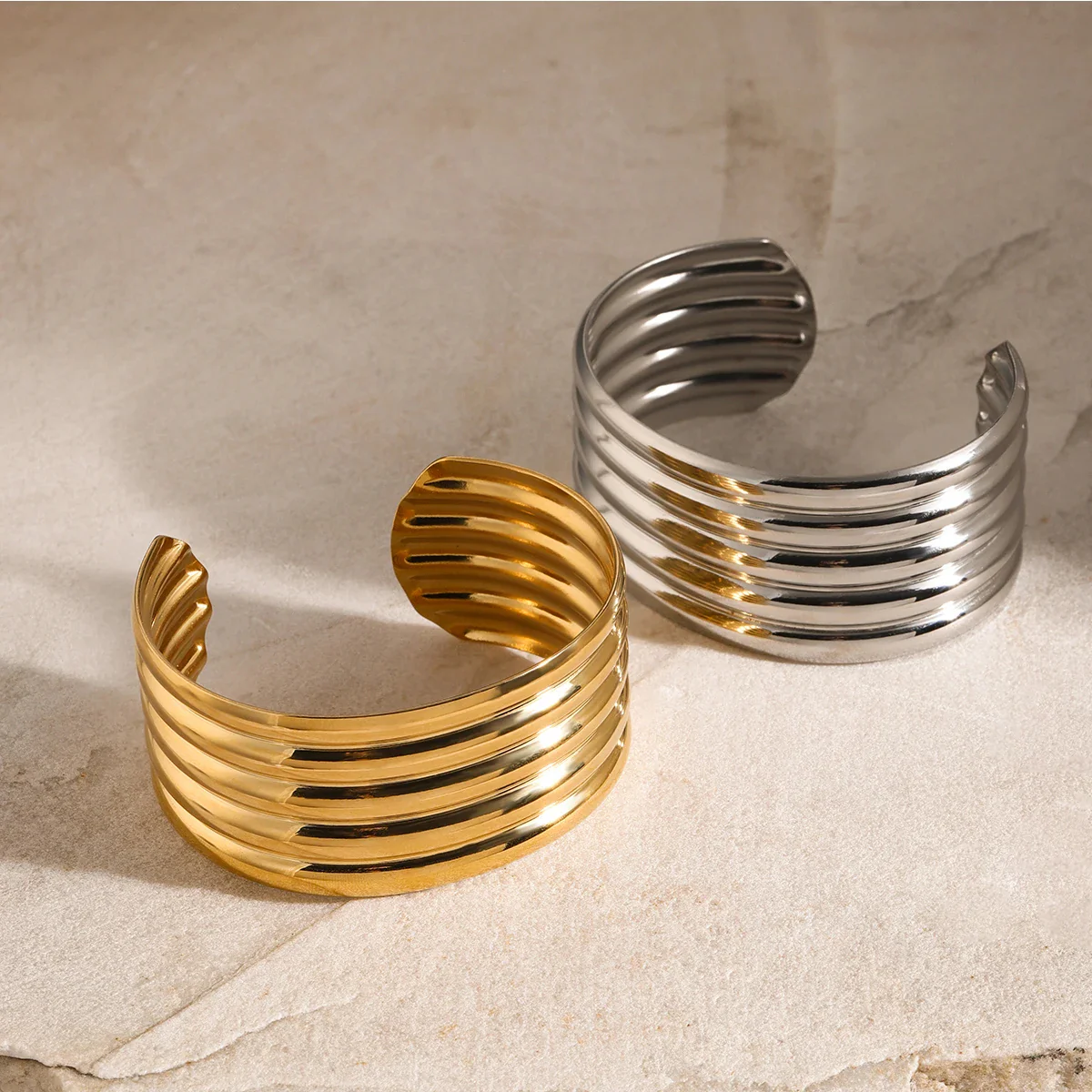Strata Cuff Wide Bracelet Gold/Silver - Image 4