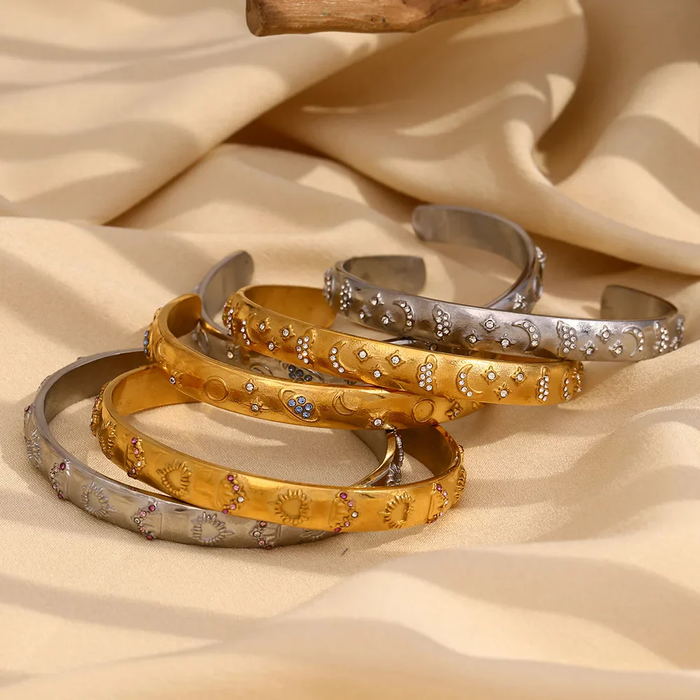 Tarot Card  Cuff Bracelet Gold | Silver - Image 3
