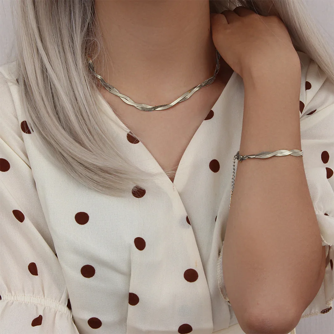 Unity - 18k Necklace and Bracelet Set Double Layer Twisted - Image 7