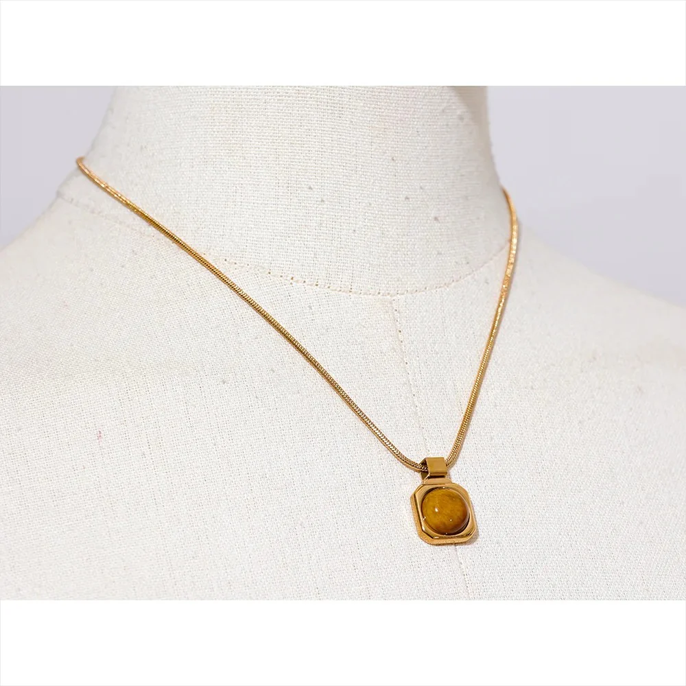Wild Force - Tiger's Eye Gold Necklace - Image 2